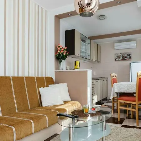Isabella Apartamento Makarska